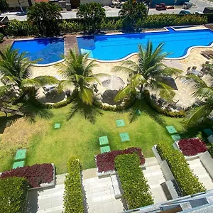 https://laguna-beach.portodegalinhashotels.com